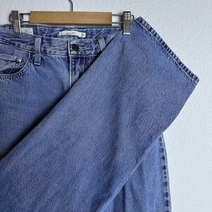 Levi's Baggy Dad Women's Denim Jeans Size 25 x 28 Inseam  Wash: Hold My Purse
